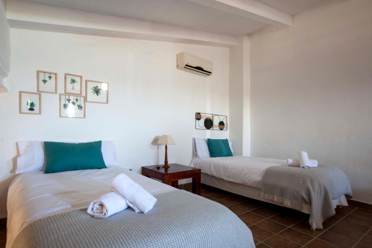 Apartamentos Turisticos Lobelia Suites La Garrovilla エクステリア 写真