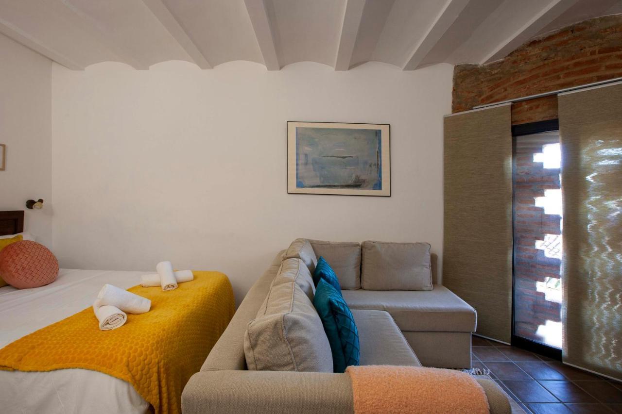 Apartamentos Turisticos Lobelia Suites La Garrovilla エクステリア 写真