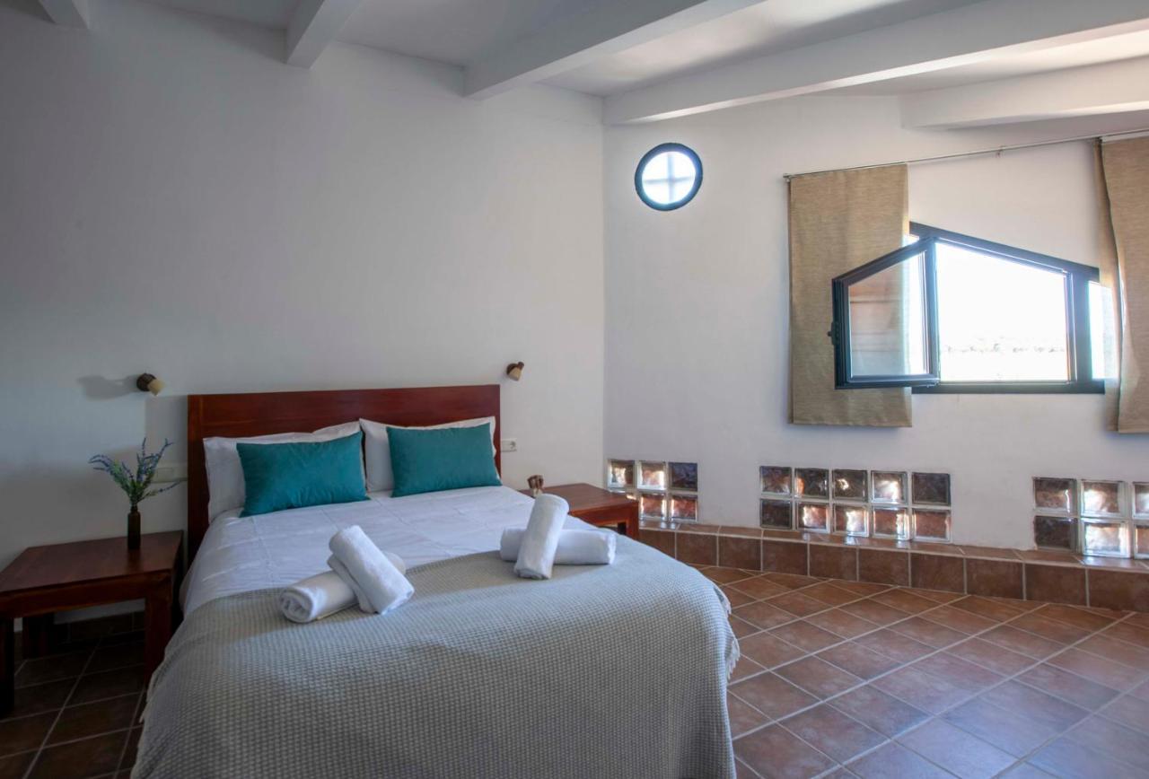 Apartamentos Turisticos Lobelia Suites La Garrovilla エクステリア 写真